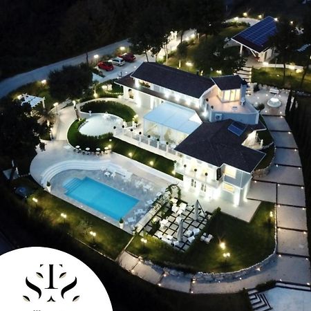 Tenuta Santo Stefano Azienda Agrituristica Santo Stefano del Sole Luaran gambar