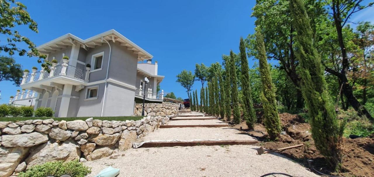Tenuta Santo Stefano Azienda Agrituristica Santo Stefano del Sole Luaran gambar