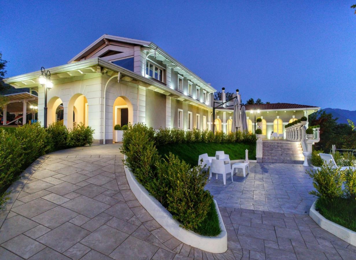 Tenuta Santo Stefano Azienda Agrituristica Santo Stefano del Sole Luaran gambar
