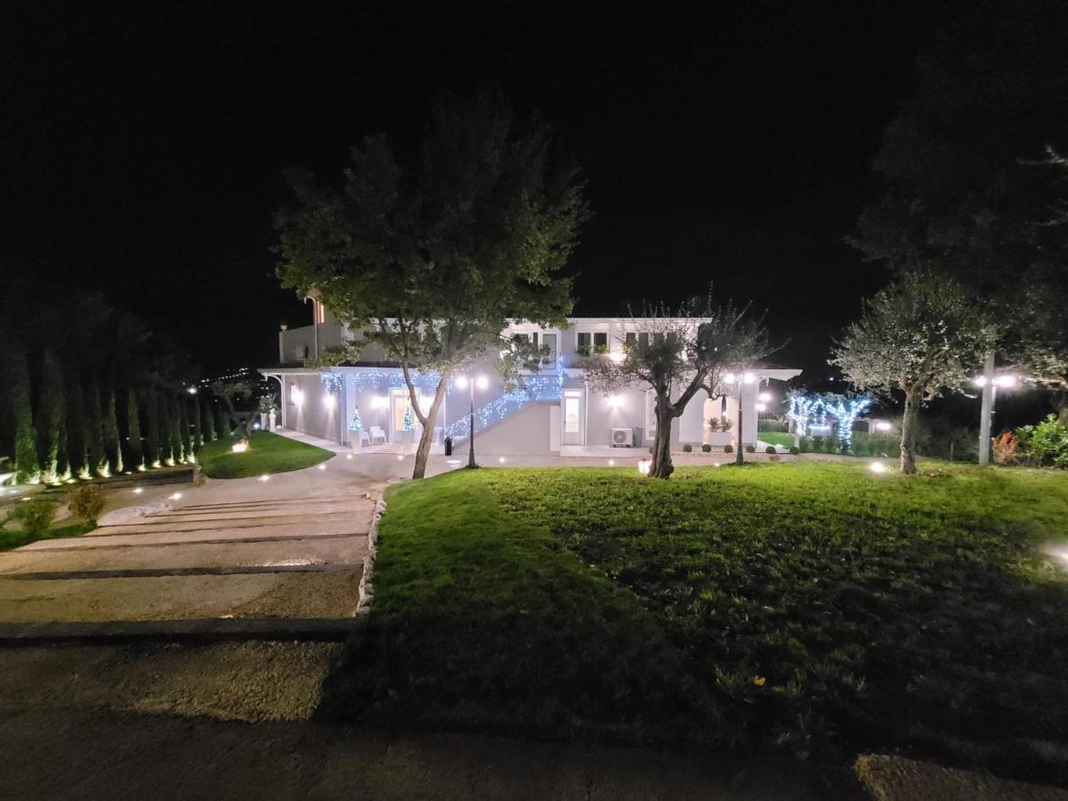 Tenuta Santo Stefano Azienda Agrituristica Santo Stefano del Sole Luaran gambar