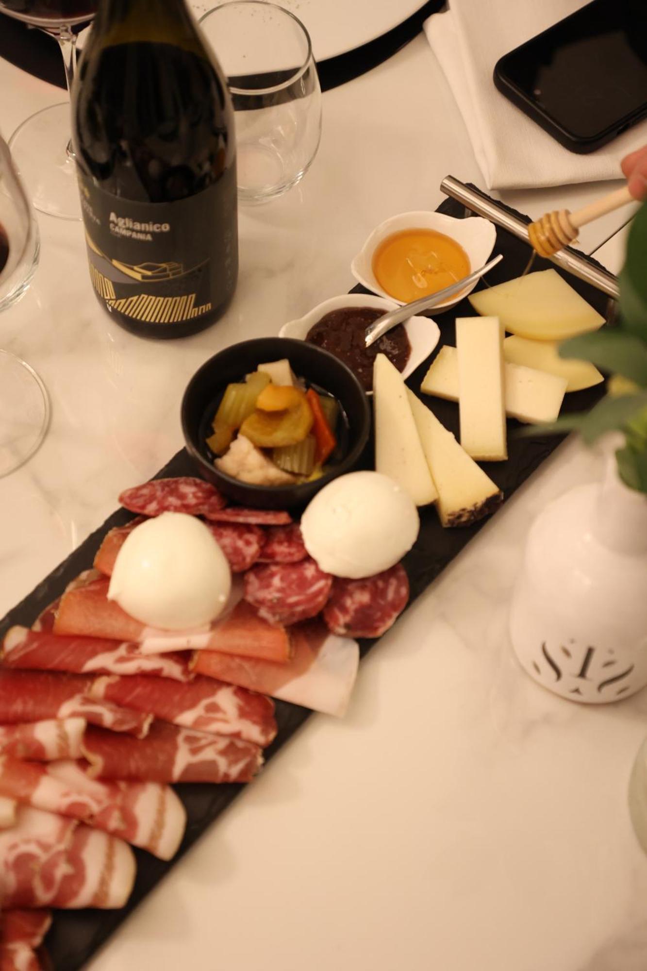 Tenuta Santo Stefano Azienda Agrituristica Santo Stefano del Sole Luaran gambar